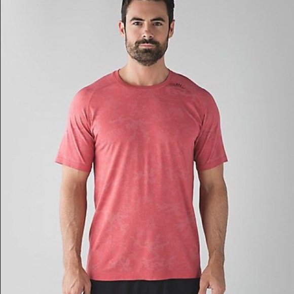lululemon athletica Other - Lululemon Mens Metal Vent Tech Red Camo M